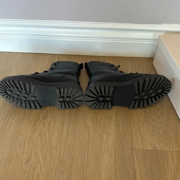 Sincerely Jules Black Combat Moto Boots with Platform Sole - Picture 3 of 3